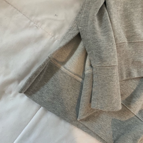 grey crewneck - Picture 3 of 3